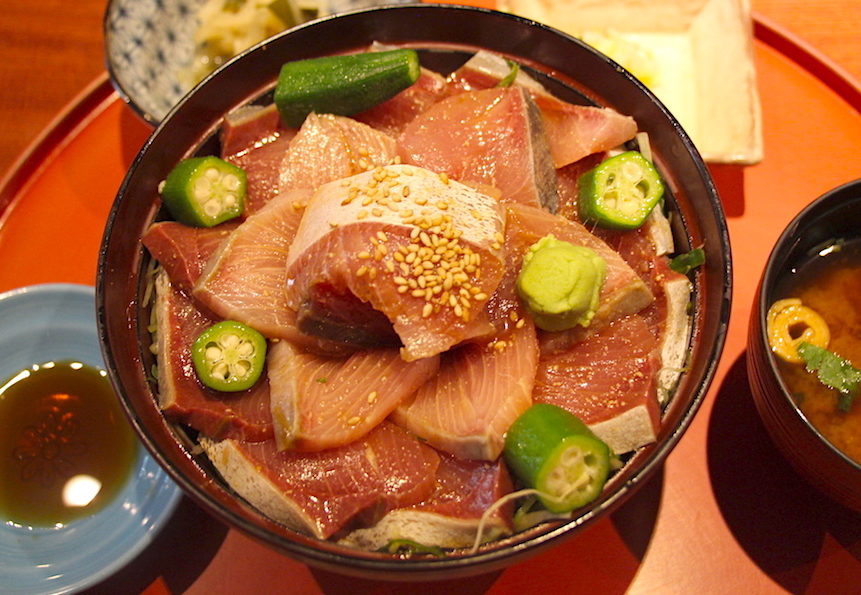 閉店 表参道 この時期はブリじゃない わらさ胡麻醤油漬丼 青山 きくまさ 東京ランチ スイーツ Com